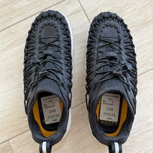 NWT: Keen Black Women’s Shoes Size 8 Free Shipping